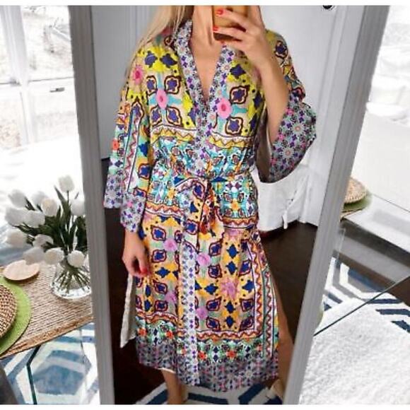 Zara Printed Satin Kimono Size Small - Picture 3 of 11